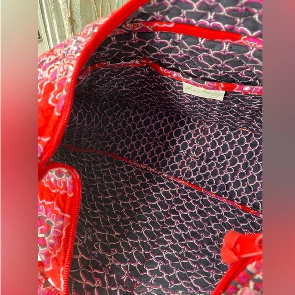 Stunning Vera Bradley Vibrant Red Patterned Women's Bag RETIRED HTF - Picture 10 of 12